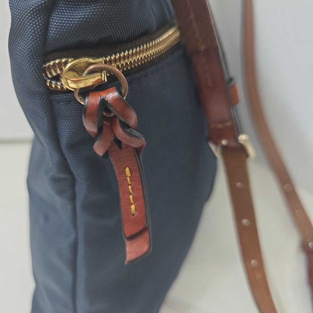 Dooney & Bourke Wayfarer Navy Nylon Duck Logo Crossbody Bag Tan Leather Coastal - Picture 8 of 16